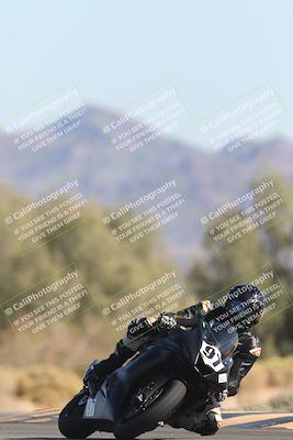 media/Oct-30-2025-Racers Edge (Thu) [[dabbdaf680]]/2-A Group/Session 5 (Turn 7)/